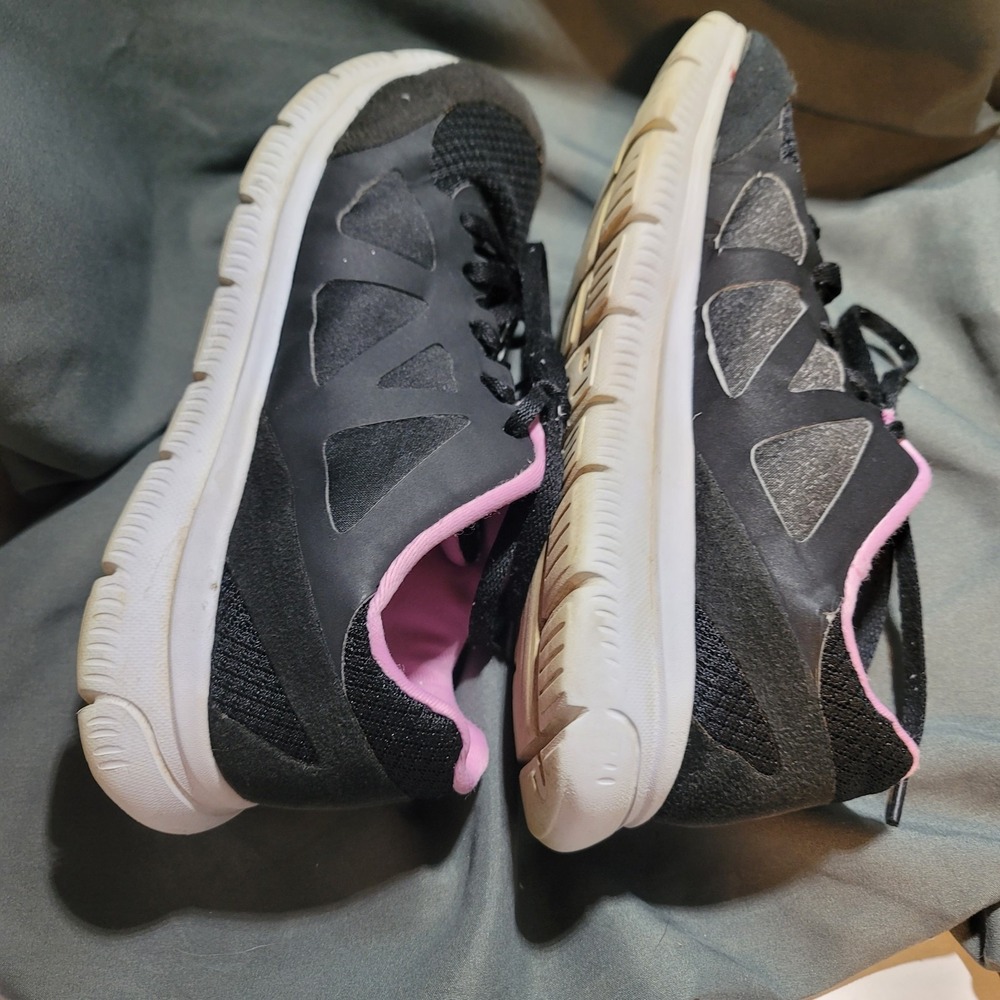 Athletic Works Women's Size 8 Black Comfort Trainers Sneaker Shoes - Picture 6 of 8
